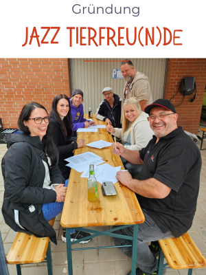 Gründungsmitglieder der JaZZ Tierfreu(n)de e.V. bei der Unterzeichnung am 9. Oktober 2025